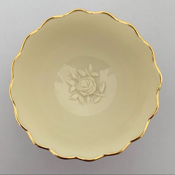 Lenox Other - Lenox small rose bowl with gold trim